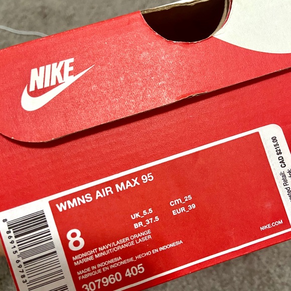 Women’s 8 airmax 95 - Picture 3 of 3